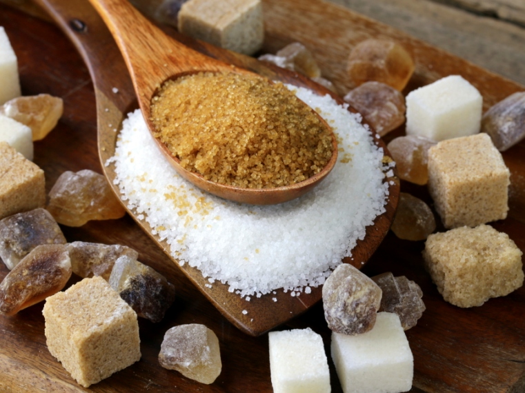 Various kinds of sugar, brown, white and refined
